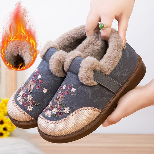 2025冬季棉鞋女加绒保暖老北京布鞋一脚蹬防滑中老妈妈休闲健步鞋