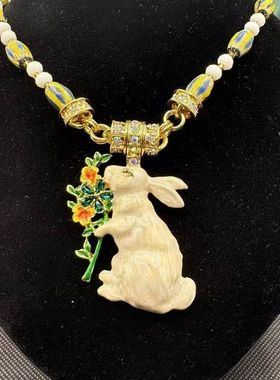中古vintage精美动物款项精致兔兔满镶满嵌绿色鲜花钻吊坠YS