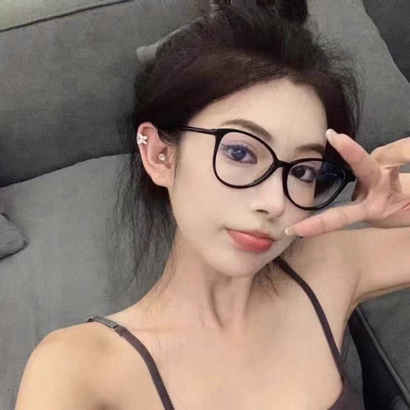 清也眼睛高级感黑框眼镜素颜神器近视眼镜女可配度数大脸显瘦脸小