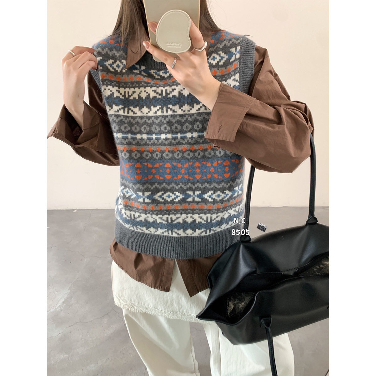 韩系复古文艺风提花圆领针织马甲叠穿坎肩设计感毛衣背心上衣ZBR