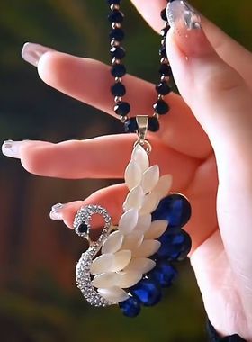 百搭时尚水晶吊坠天鹅毛衣链