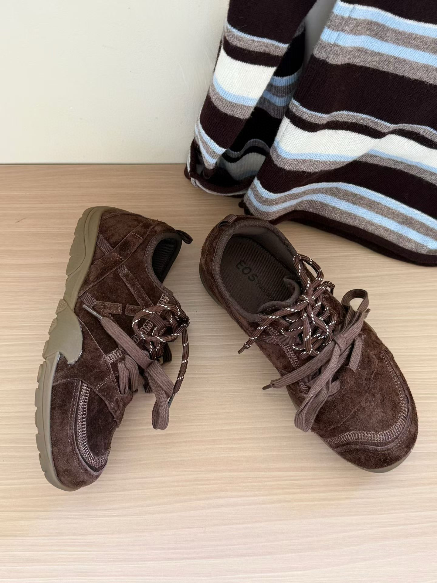 。EOS2589-3低跟磨砂真皮运动休闲系带平底鞋松糕板鞋浅口德训鞋