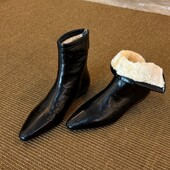 现货秒发法式 复古内短靴2025新款 巨软弹力瘦瘦靴尖头平底裸靴