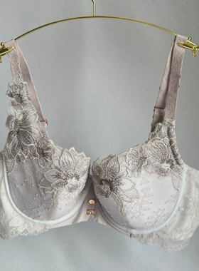 黛**刺绣蕾丝薄水盈杯聚拢上托舒适侧收文胸内衣 16-8557 no退换