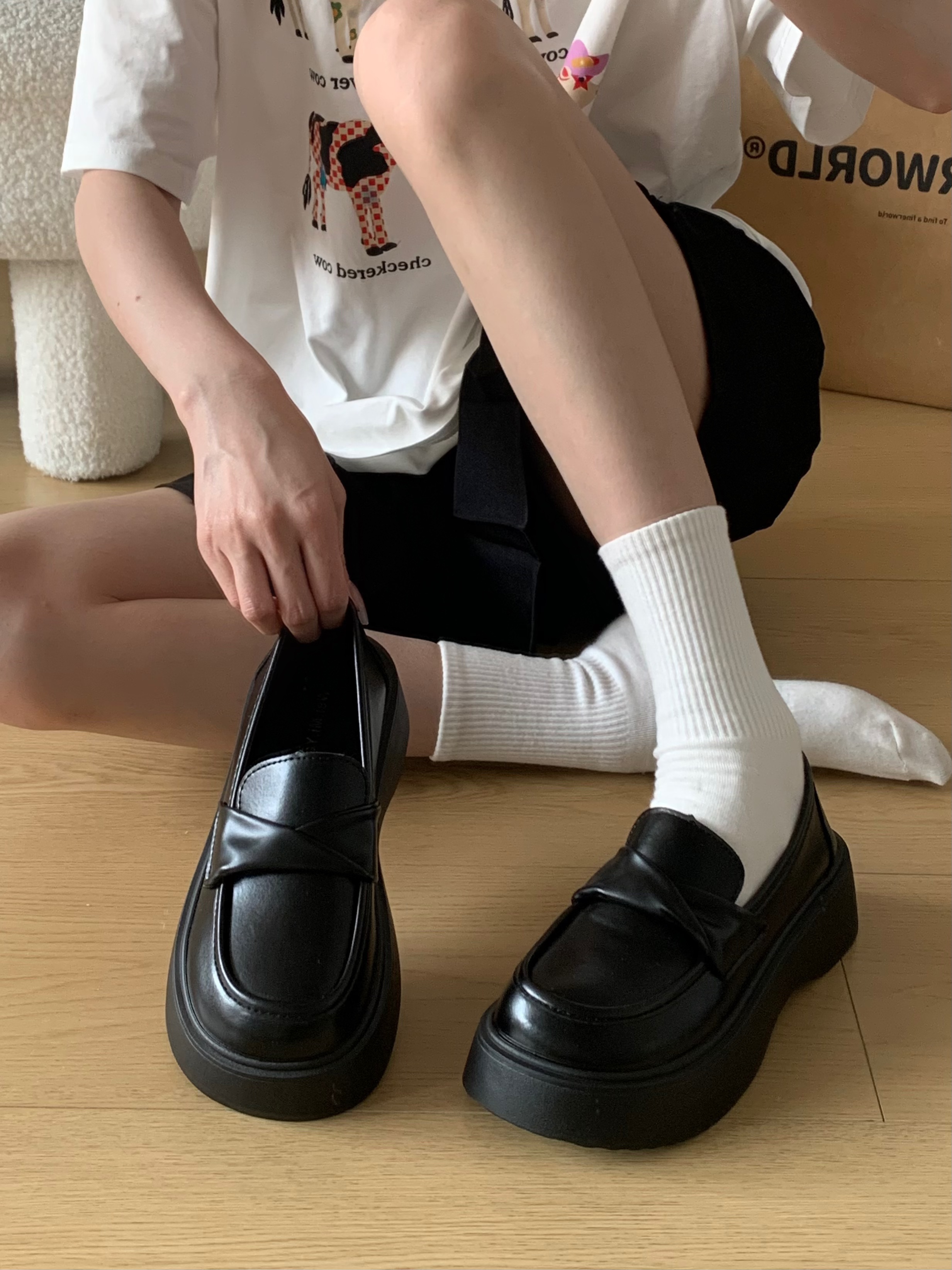 圆头百搭复古厚底jk小皮鞋