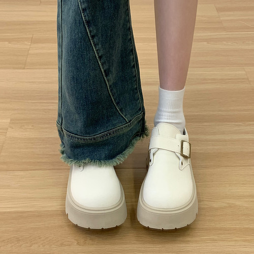 春季白色厚底增高小皮鞋