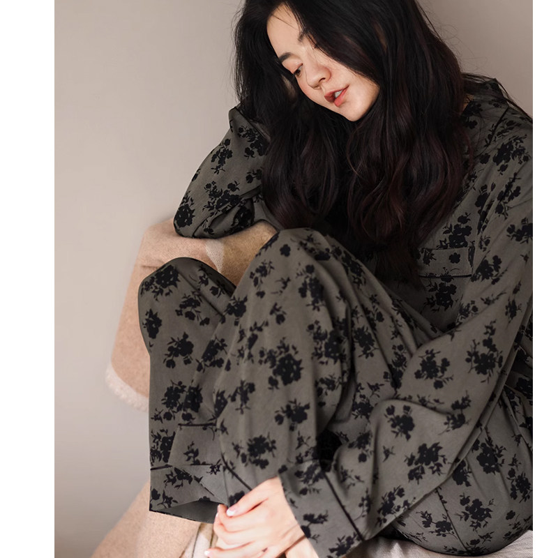 贝妍新款女士睡衣春秋季莫代尔棉长袖家居服时尚开衫宽松大码套装