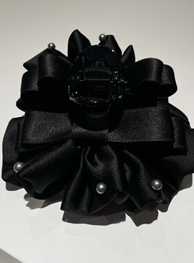 黑色缎面蝴蝶结裙摆花朵发夹抓夹女日韩珍珠高级感气质盘发鲨鱼夹