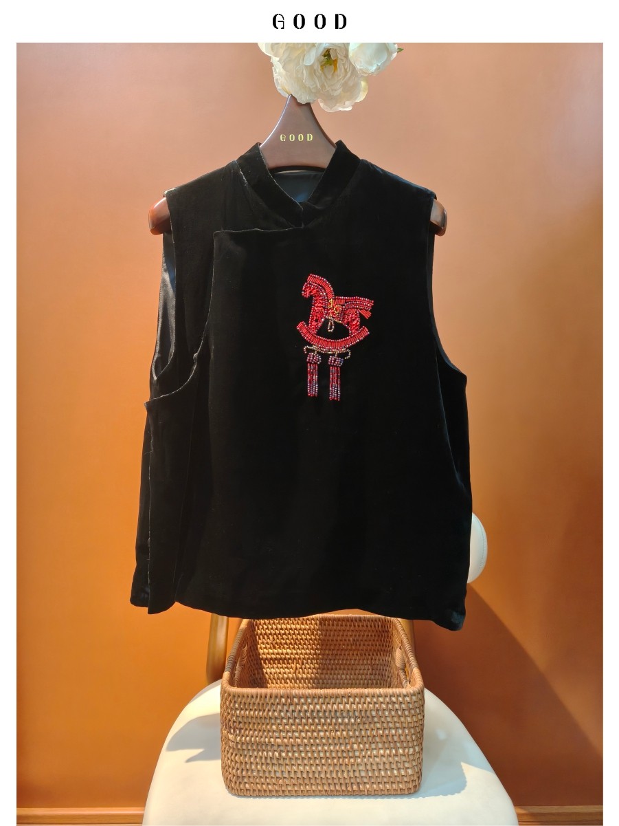 轻新中式国风真丝丝绒马甲 重工钉珠刺绣红色摇摇马 宽松腰女上衣,女装/女士精品,马夹,淘宝优惠券,粉丝福利购,淘宝优惠卷