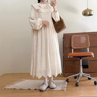 日系森系双层荷叶花边加绒连衣裙冬季新款减龄百搭刺绣提花中长裙