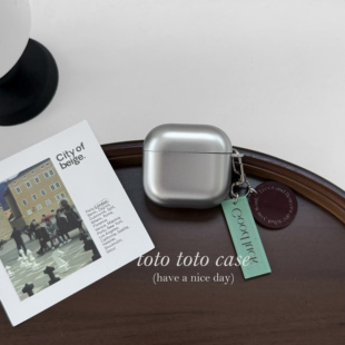 简约高级感银色电镀Airpods4代耳机套适用苹果1 保护套复古英文挂件Airpodspro2 2代蓝牙耳机壳AirPods3代新款