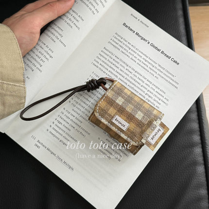ins复古棕色格子皮耳机包收纳适用Airpodspro3耳机套苹果3代AirPods2代新款保护套皮绳挂件Airpods4代简约pro