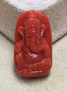 七宝珊瑚：佛像 象神吊坠，4克重