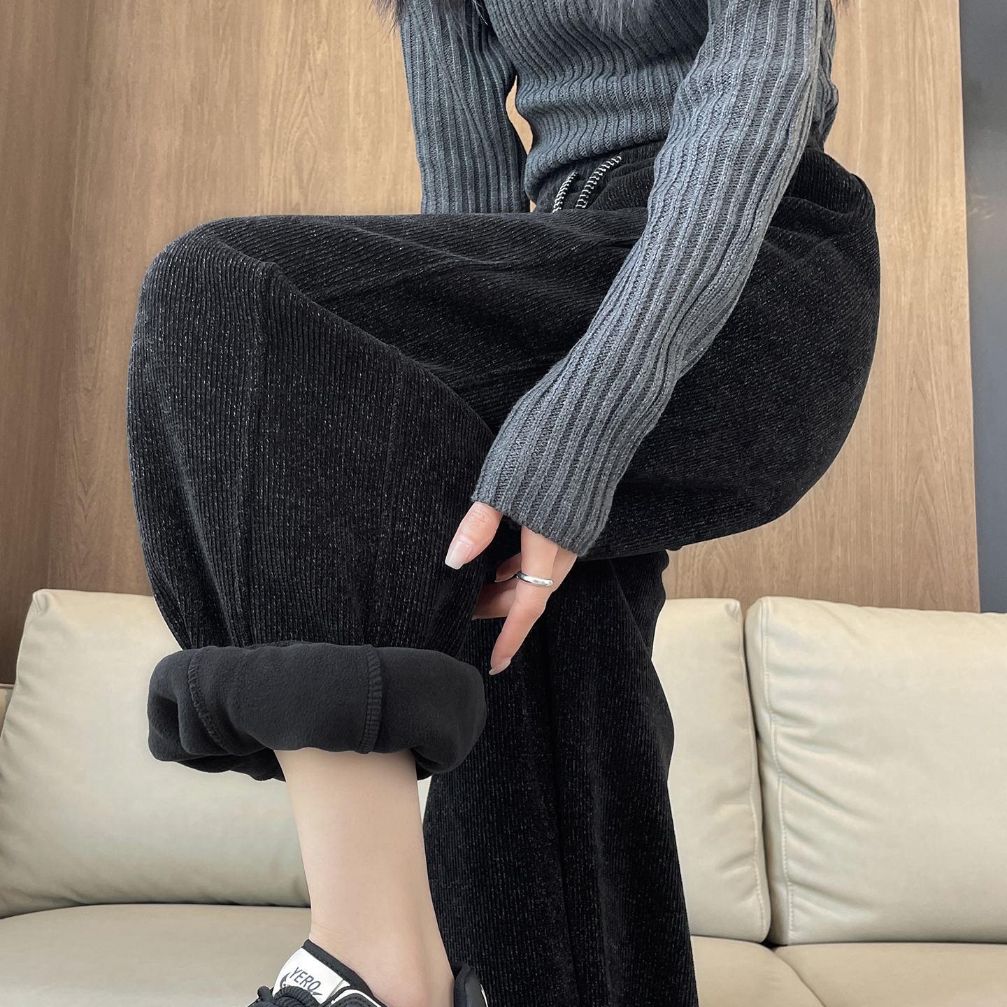 韩版潮运动裤女秋冬新款胖妹妹mm大码卫裤冬季加绒加厚灯芯绒裤子