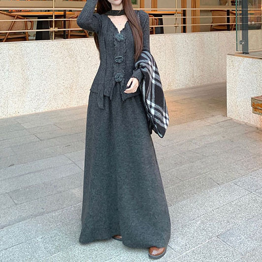 慵懒软糯长袖针织毛衣开衫灰色套装女秋季高腰a字半身裙子两件套