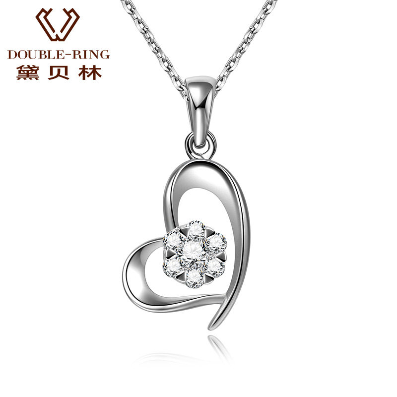 黛贝林珠宝 白18k金钻石吊坠心形群镶克拉钻石项链女款锁骨链正品在类目 珠宝/钻石/翡翠/黄金, 钻石首饰（新）, 颈饰中 - 来自Buy2taobao.com提供专业的淘宝代购服务