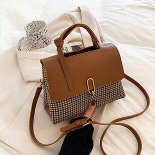 2022夏季新款新潮时尚女包百搭小众高级感单肩斜挎手提单肩小方包