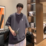 深灰色