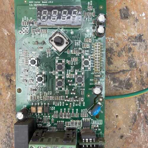 询价三基S900变频器主板型号1052MTLR件成色
