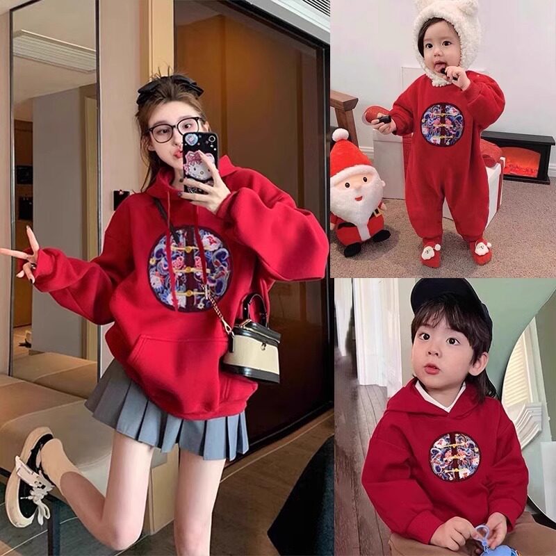 新中式周岁礼服过年亲子装一家三四口红色加绒卫衣新年母子拜年服