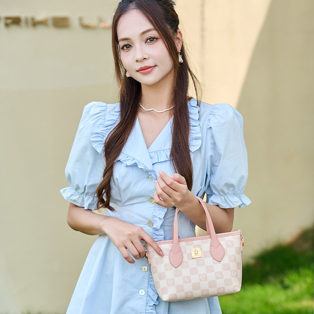 迪士尼少女包包米妮托特包女士趣味印花百搭手提包斜挎单肩小背包