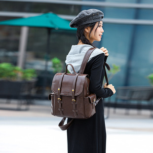 迪士尼学生少女双肩软皮背包复古学院风休闲肩包女士大容量双肩包