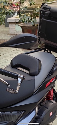 阿普利亚SR200GT腰靠靠背