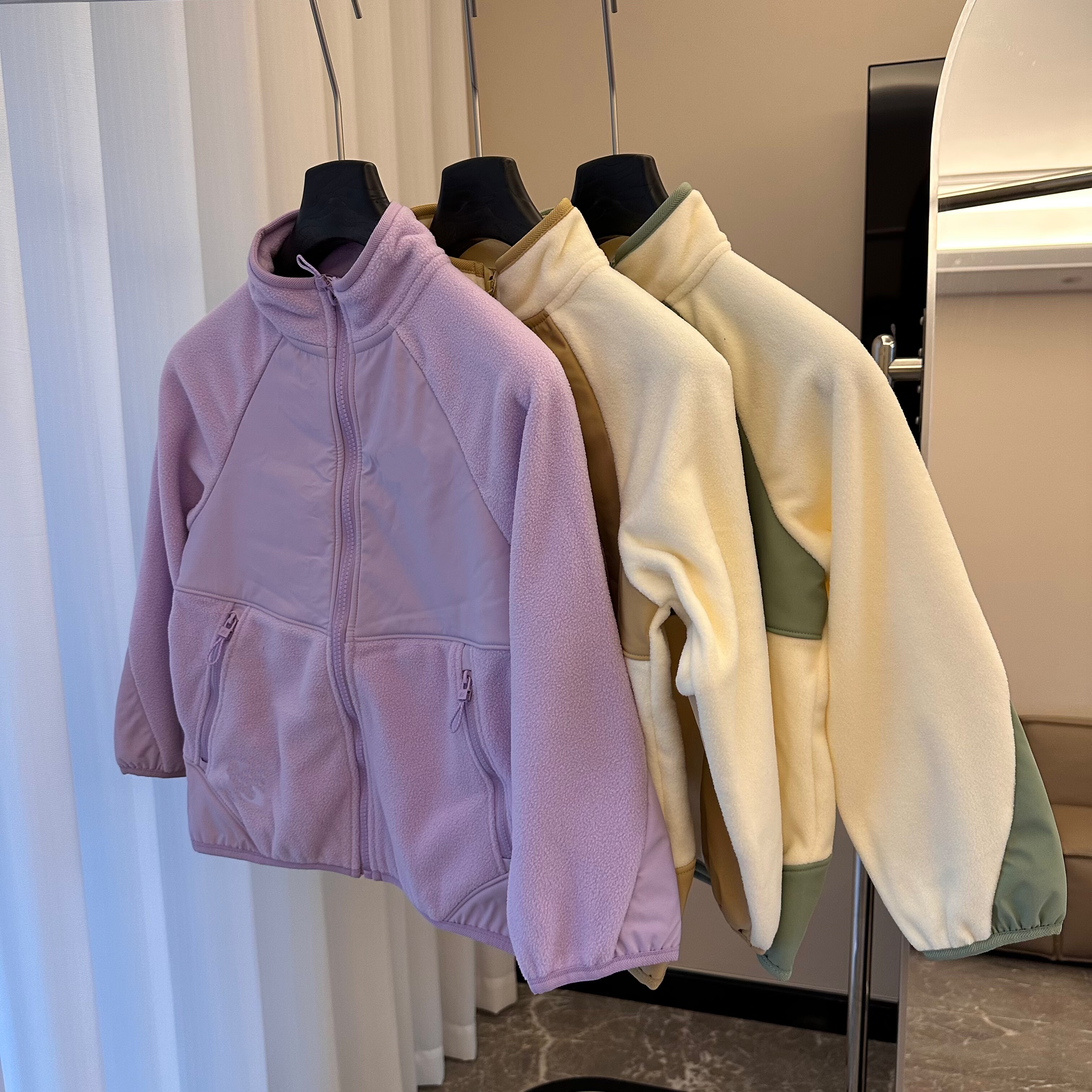 25秋款！原！订单余下， 中大童摇粒绒 儿童立领外套 夹克 09011