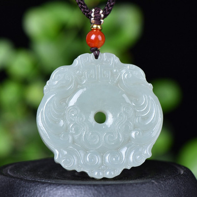 天然和田玉双面吉祥尊贵雕刻龙凤