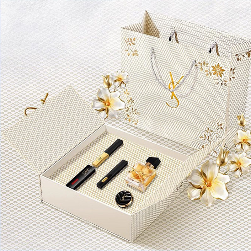 YS小金条口红1966唇釉自由之水香水气垫彩妆套装礼盒送人生日礼物