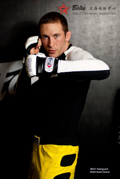 包邮泰国fairtex分指真皮拳套