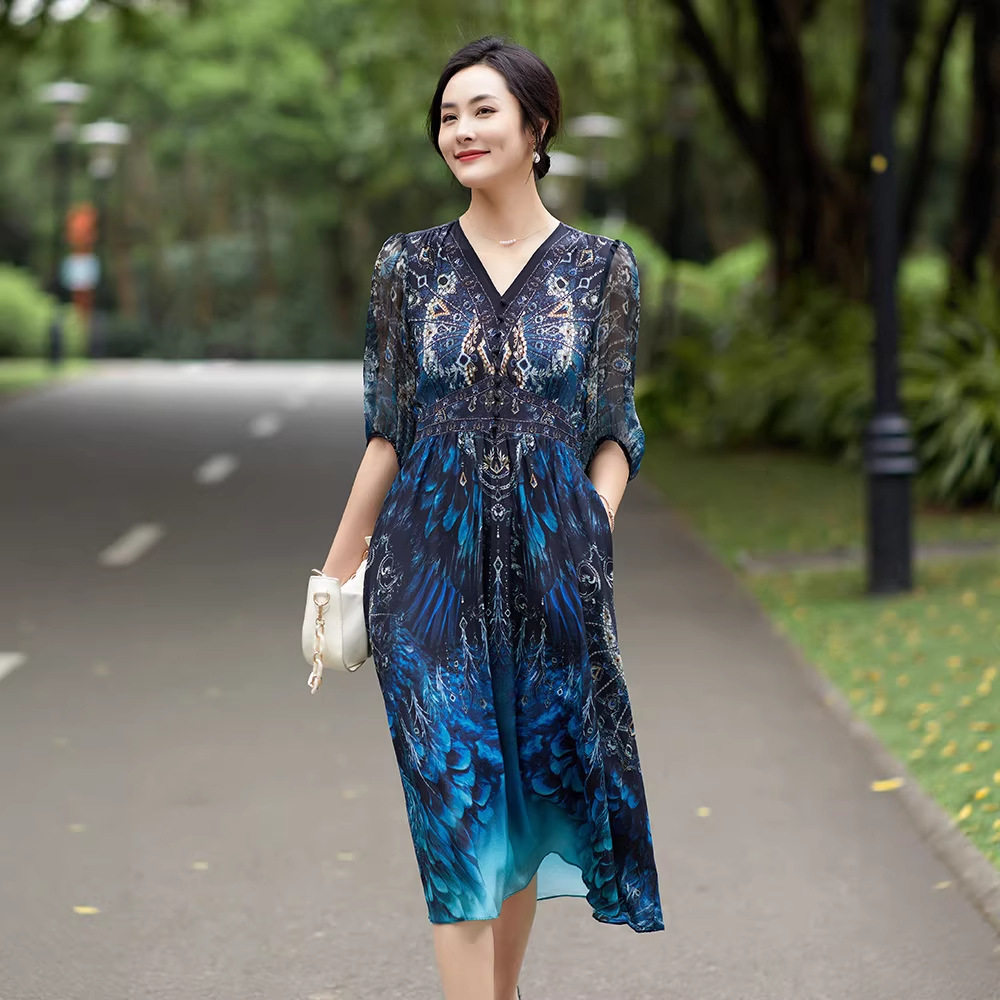 90329 桑蚕丝连衣裙法式V领真收腰显气质中长款五分袖连衣裙子