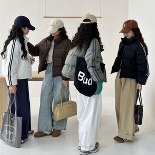 三条杠短款羽绒服女2025冬季新款大码美式肯豆面包服咖色连帽外套