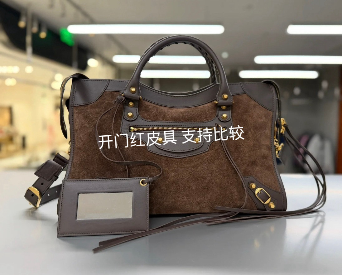 2026新款时尚百搭单肩包女大容量手提腋下包包高级感小众设计图片