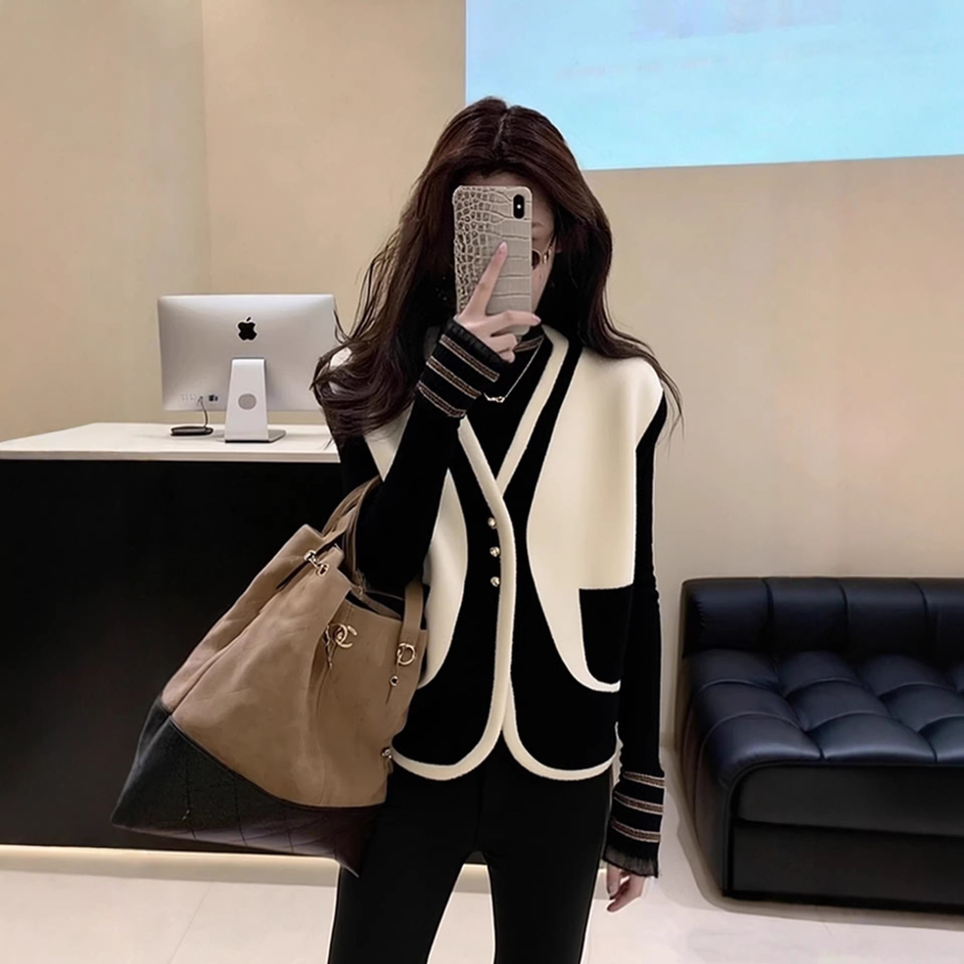 泽yp现货马甲2025今年流行爆款巨好看高端叠穿黑白撞色马夹外套g