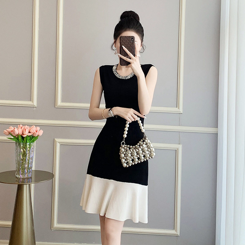 夏季法式气质无袖冰丝针织连衣裙女收腰鱼尾裙赫本风小黑裙