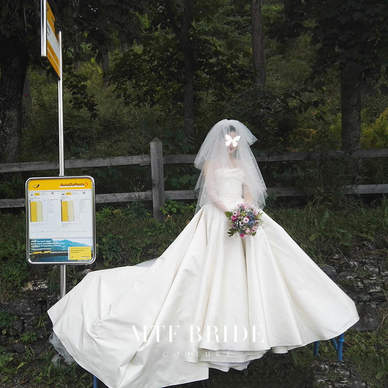 晚晚同款婚纱礼服2020新款新娘简约缎面抹胸复古宫廷网红抖音婚纱