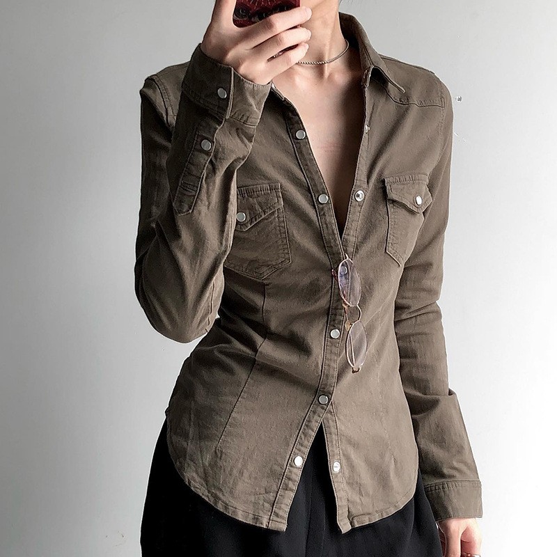 美式复古工装风翻领排扣收腰衬衫女简约休闲口袋基础百搭上衣外套