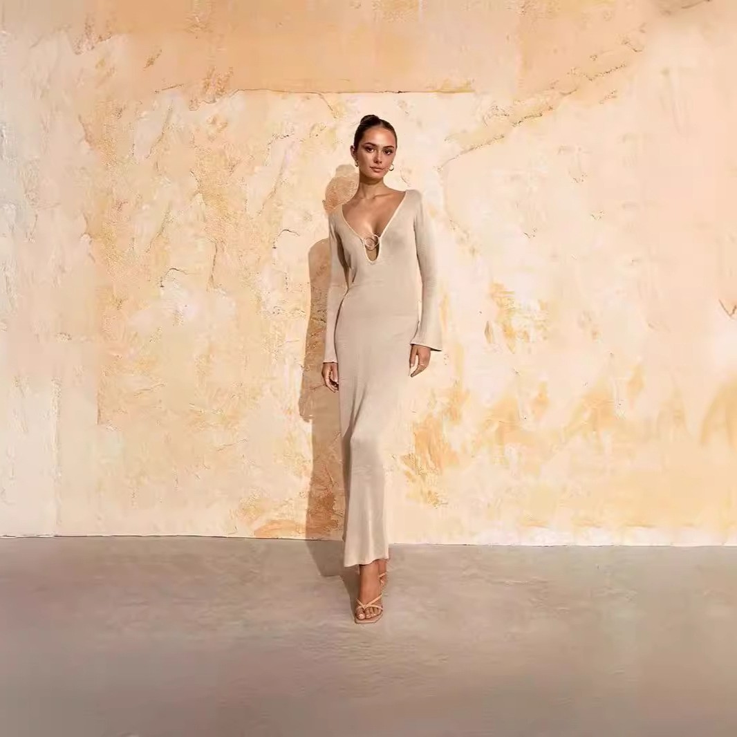 欧美领性感长款针织连衣裙圆环露背长袖跨境亚马逊毛衣裙 现货