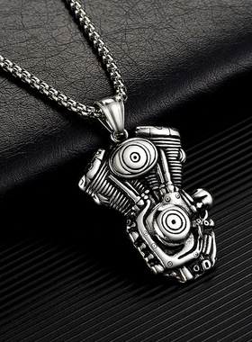 美式个性钛钢发动机引擎吊坠男士复古气质高级感不锈钢铸造项链男
