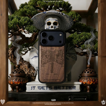 潮牌骷髅胡桃木原创手机壳适用iphone17proMax苹果iphone16proMax实木保护套15pro木制全包高级感防摔