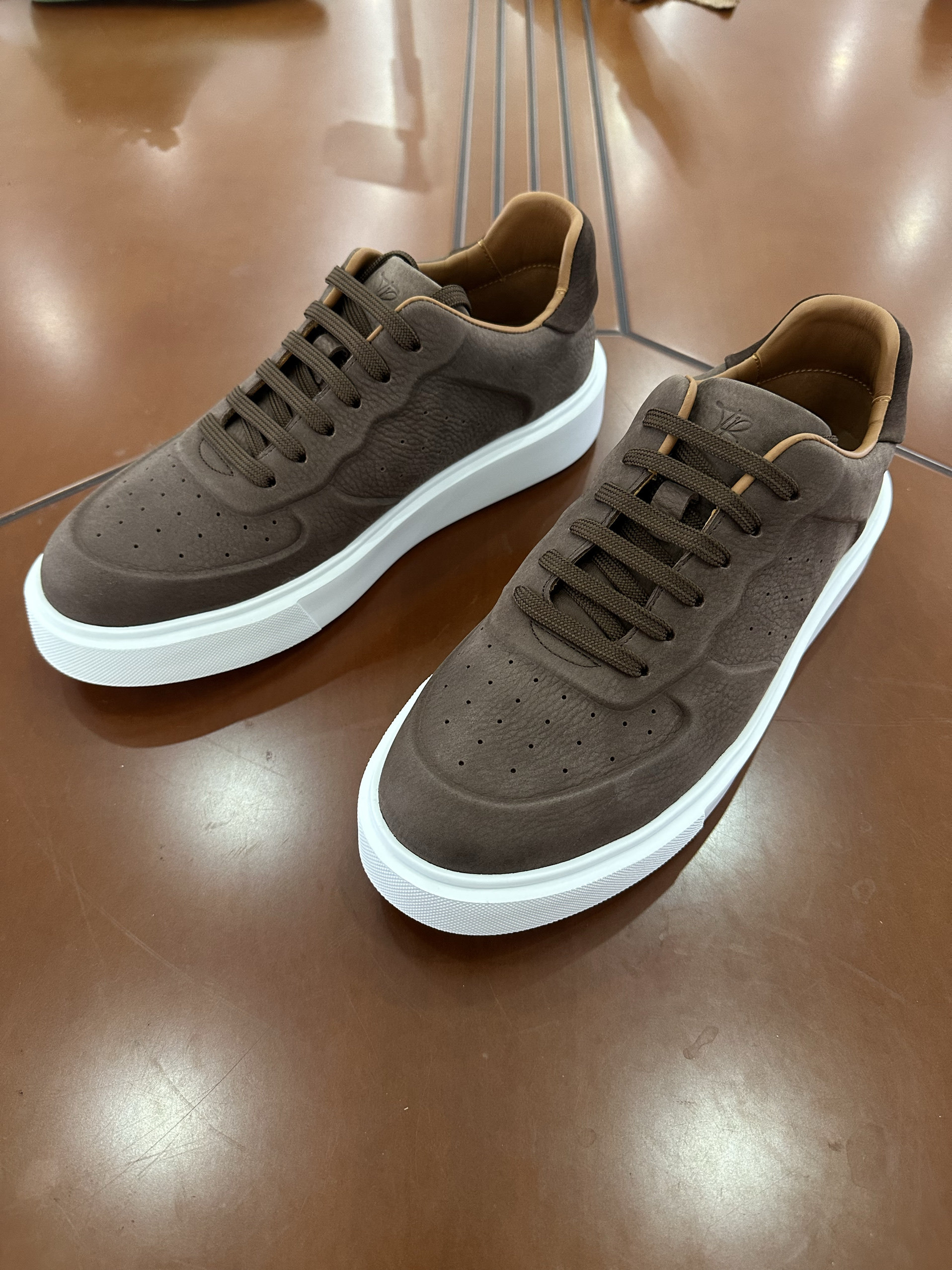 TRANDS高端休闲板鞋，百搭款，意大利XL大底，头层磨砂牛皮，2280