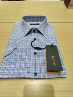 TRANDS调价款半袖衬衫。土耳其S?KTA?生产的100%棉提花网眼面料