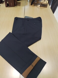 TRANDS秋冬新款休闲裤。面料有极好的保暖性和挺阔感.超大弹力.