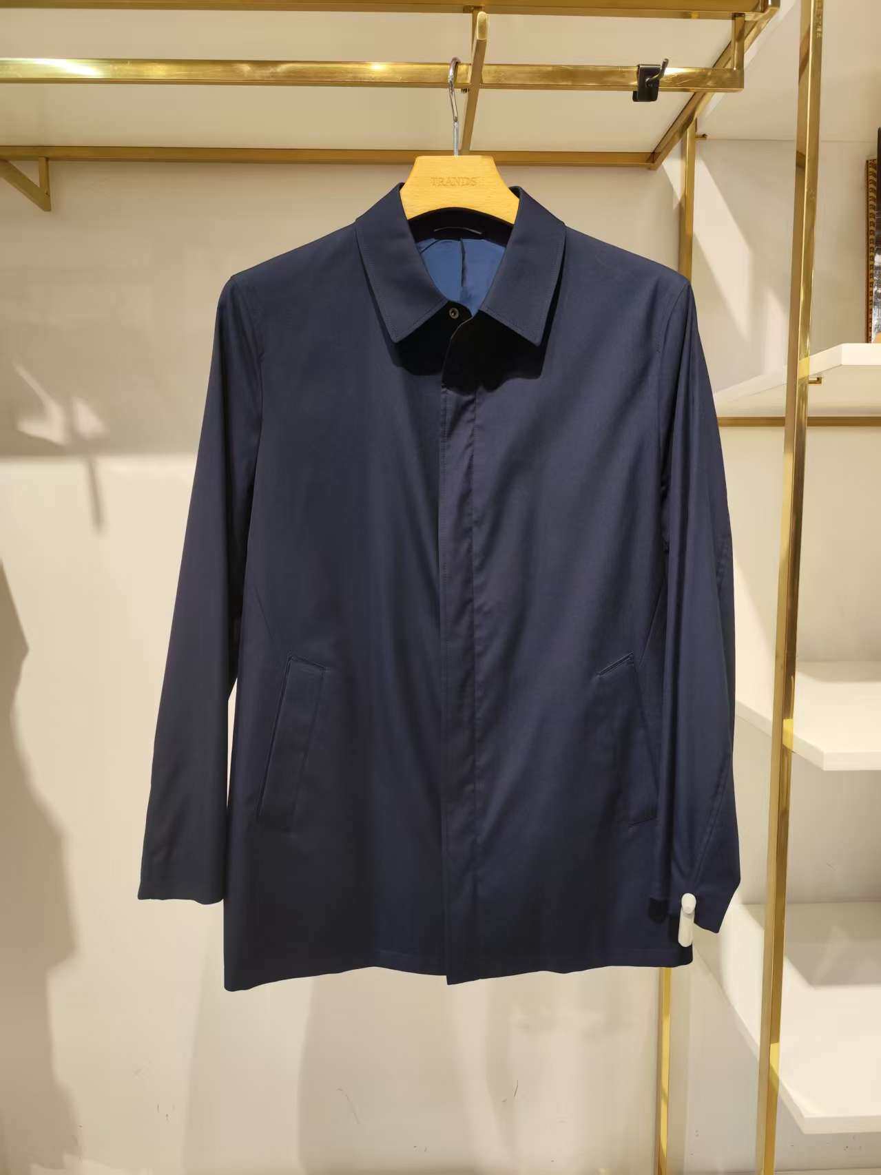 TRANDS风衣，LORO PIANA的防风雨面料，吊牌价6800特价1980