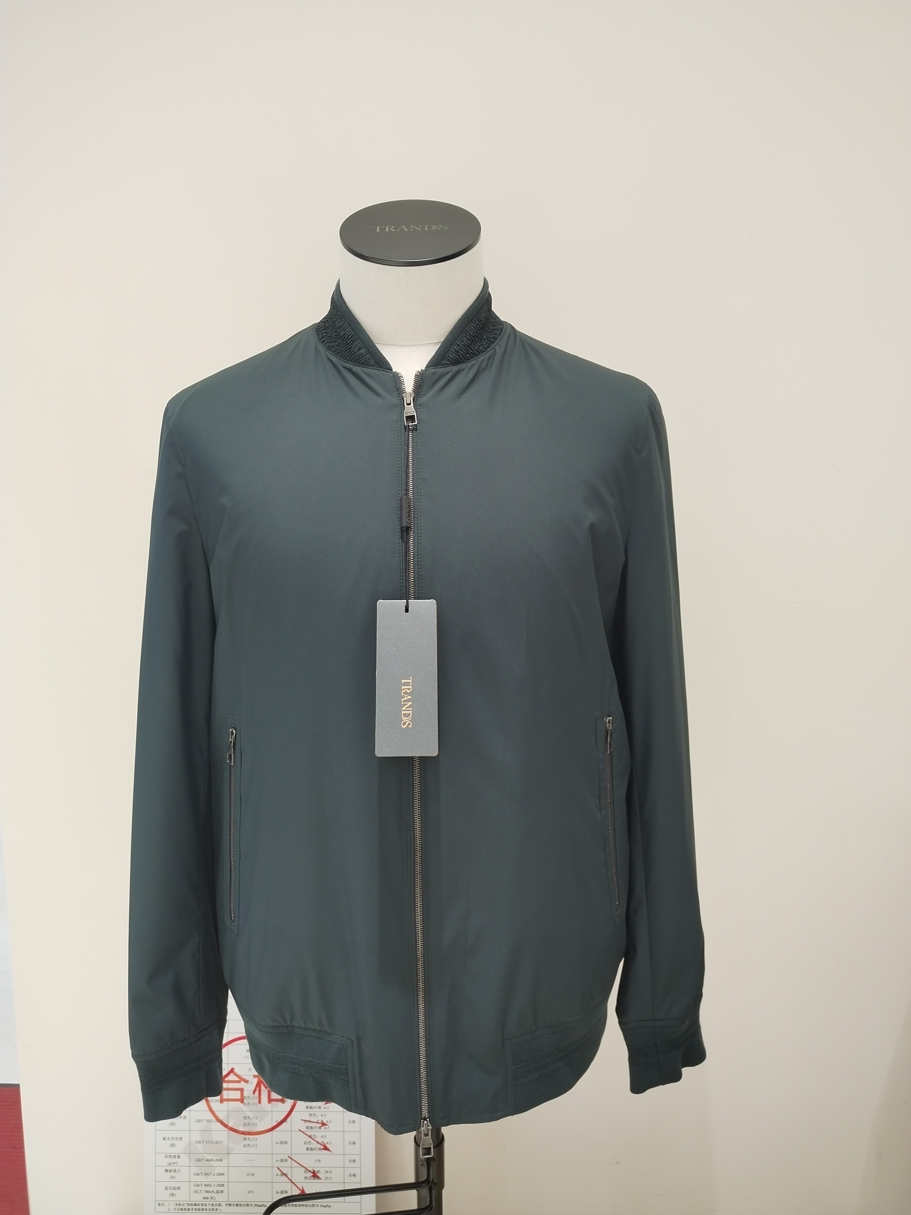 TRANDS休闲夹克.意大利面料具有防泼水功能.可水洗.耐磨易打理