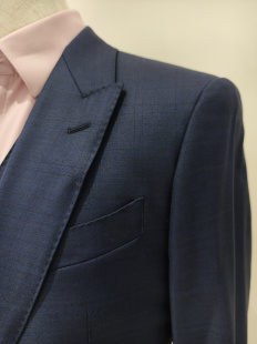 TRANDS西装，意大利LORO PIANA150支面料，戗驳领双开衩宾霸里衬