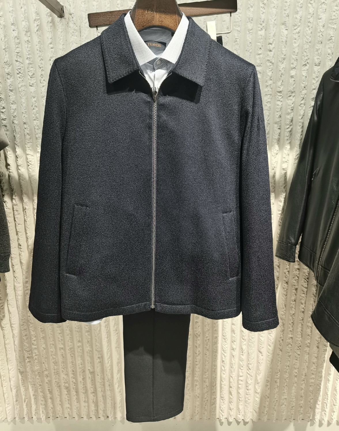 TRANDS夹克，哥伦布山羊绒面料，吊牌价15800特价5000图片