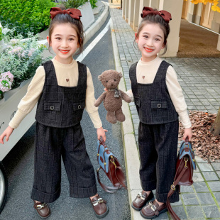 女童套装秋装洋气格子毛呢儿童女孩吊带背心春秋宝宝阔腿裤三件套