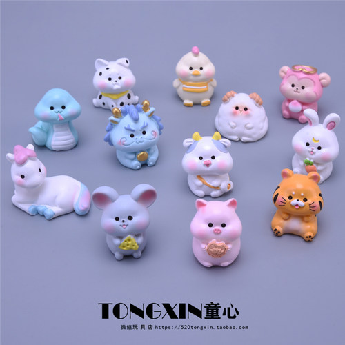 卡通仿真可爱小动物鼠牛虎兔龙蛇马羊猴鸡狗猪12生肖汽车模型摆件
